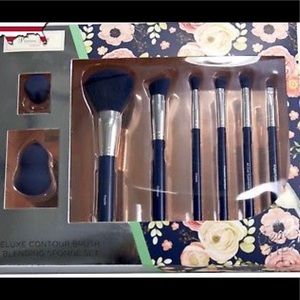 Makeup Brushes
